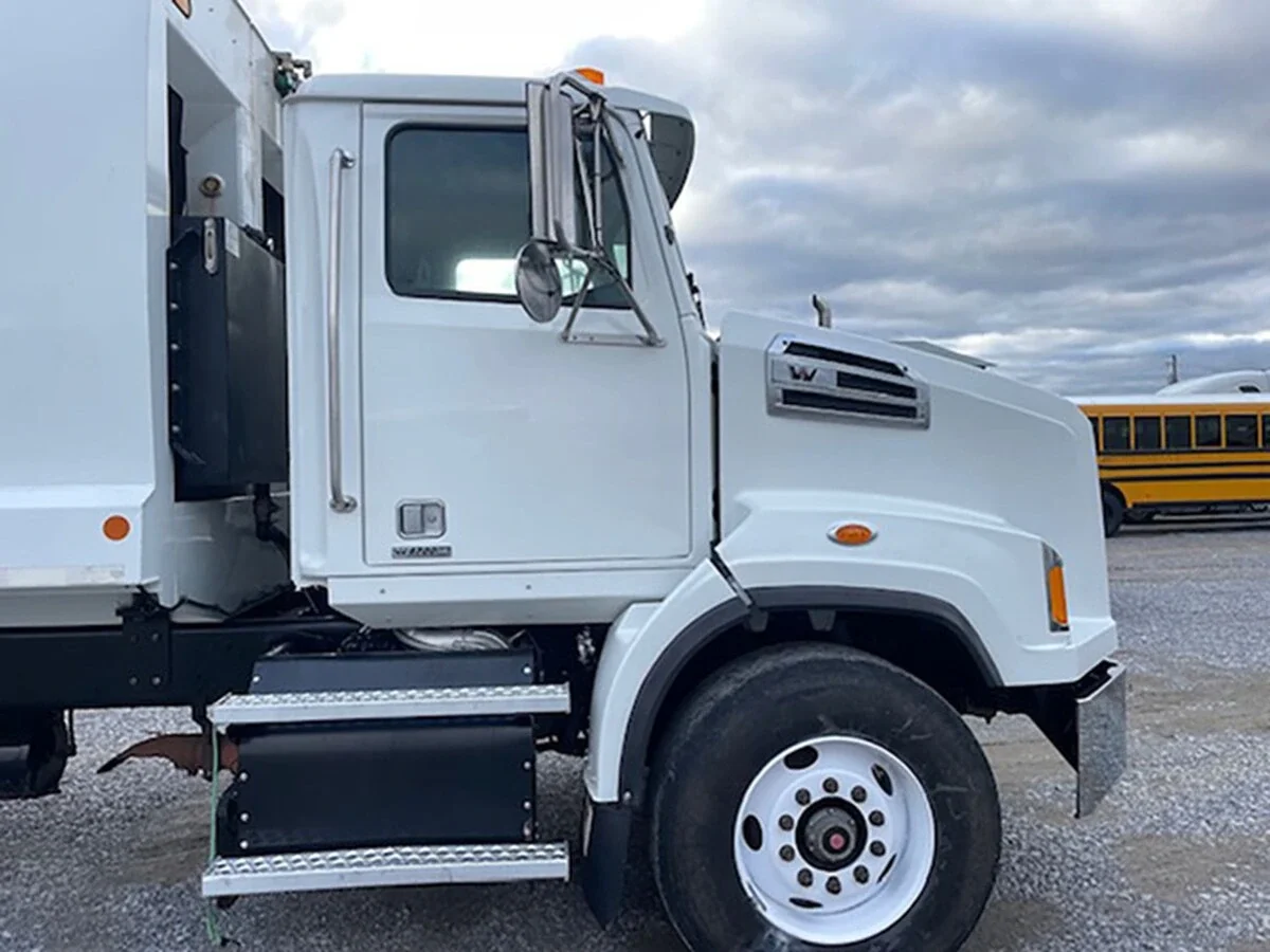 2020 Western Star 4700 - image 4