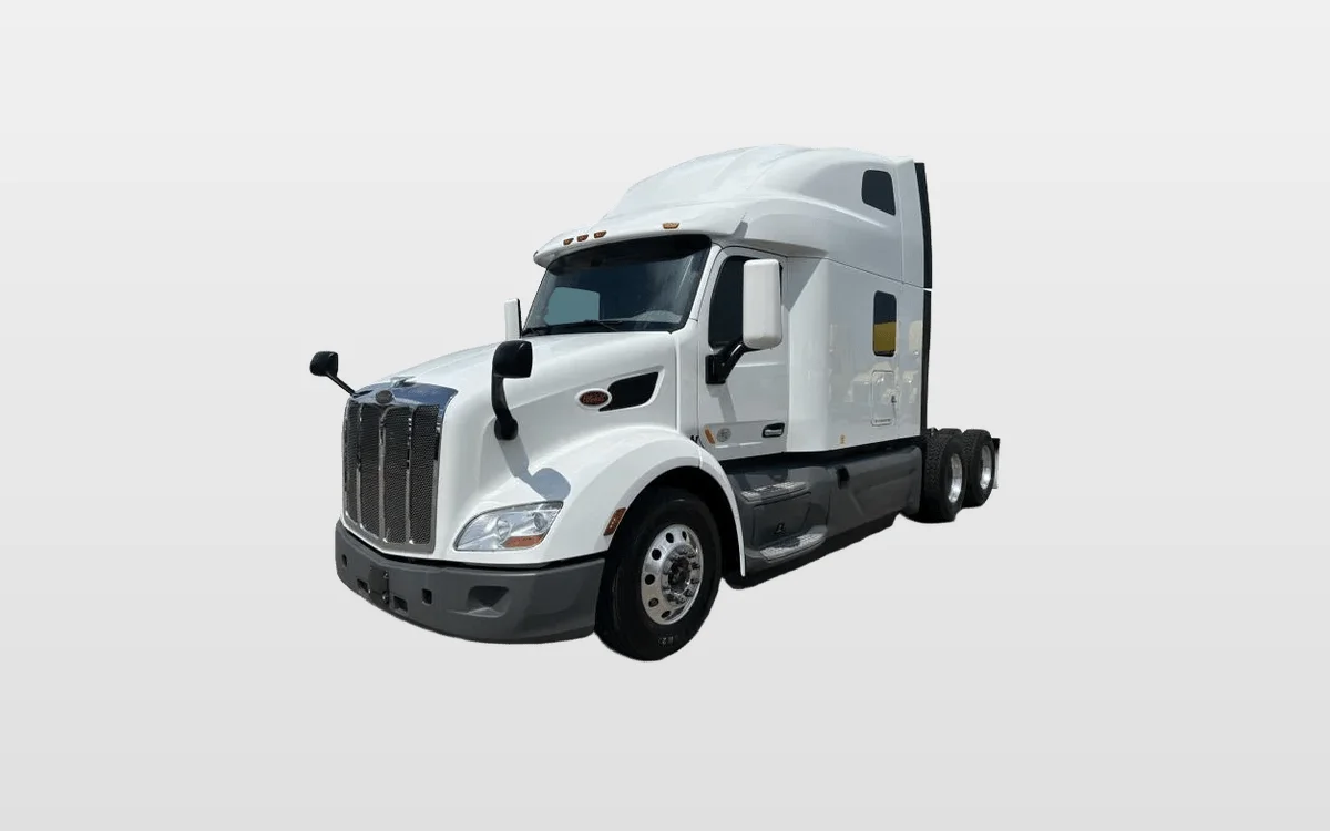 2021 Peterbilt 579 - image 1