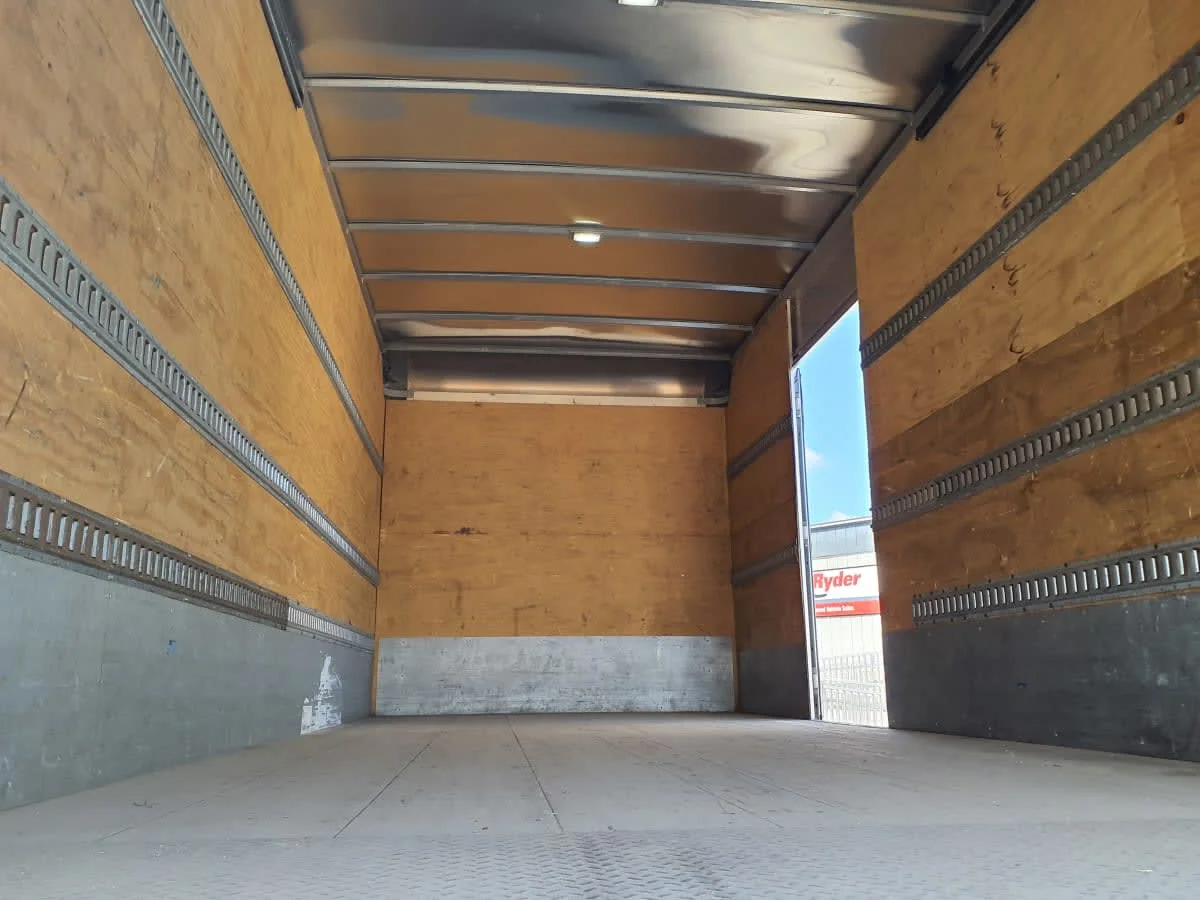 2019 Freightliner M2 106 in Syracuse, NY — photo 8
