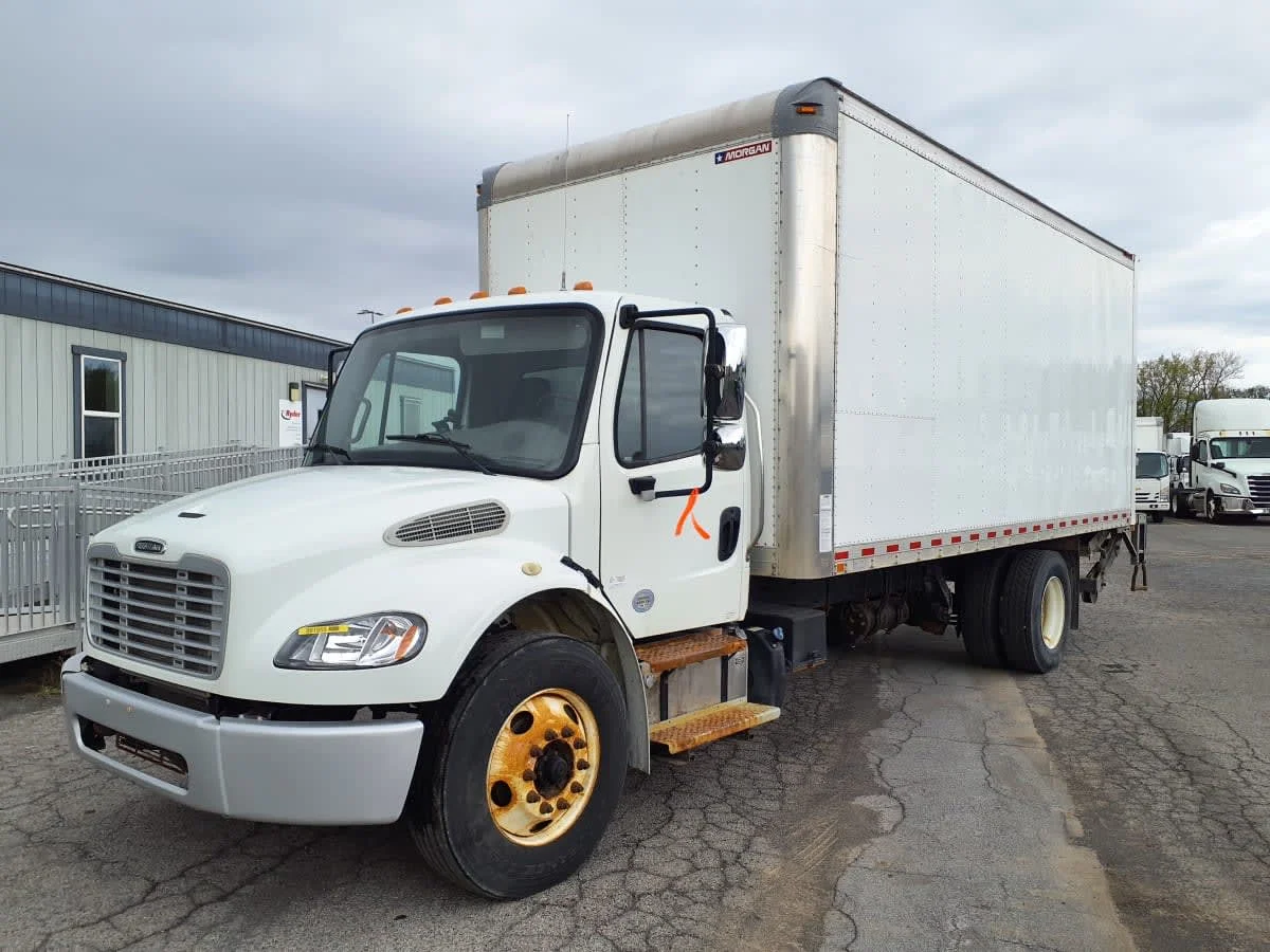 2019 Freightliner M2 106