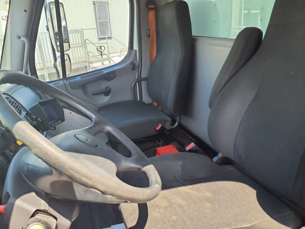 2019 Freightliner M2 106 in Syracuse, NY — photo 7