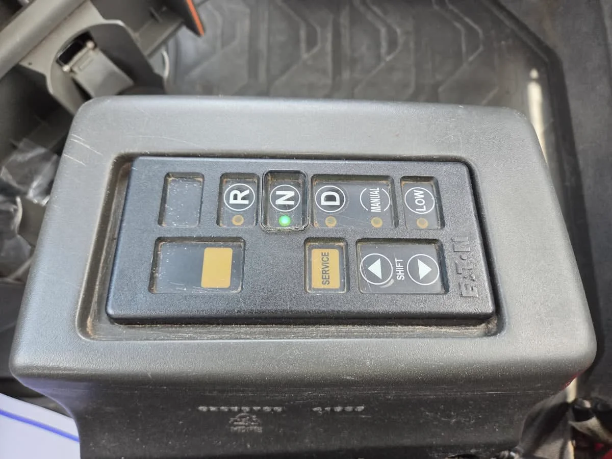 2019 Volvo VNL 860 in St. Rose, LA — photo 10