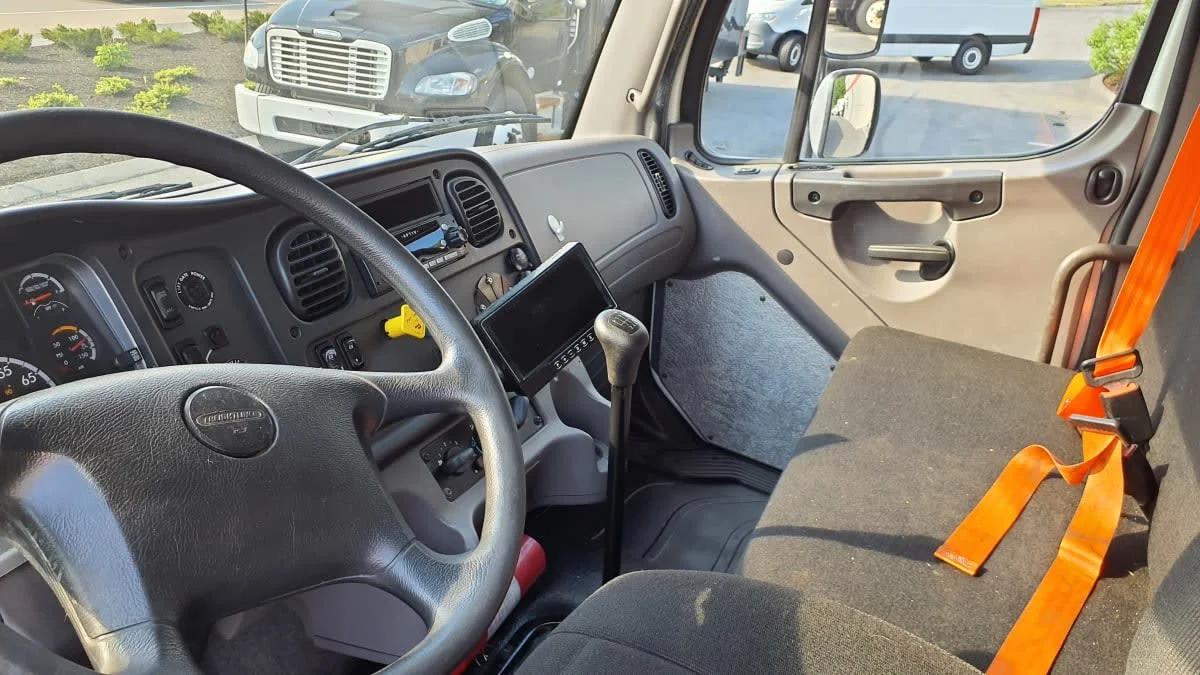 2019 Freightliner M2 106 in Norwood, MA — photo 7