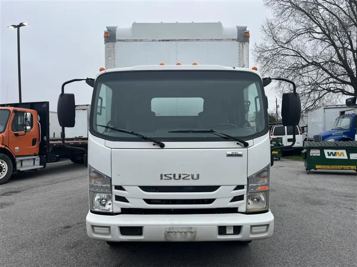2017 Isuzu NPR - image 2