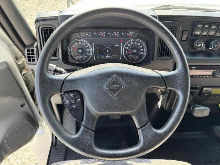 2020 International MV - image 20