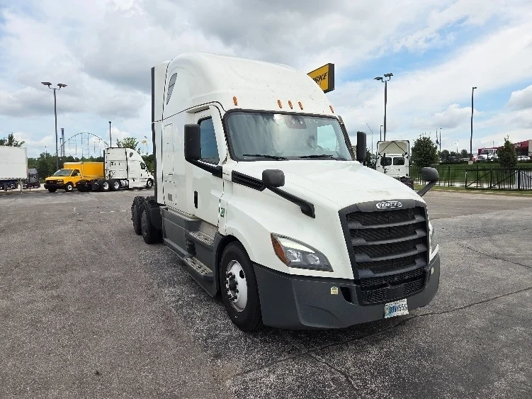 2023 Freightliner Cascadia