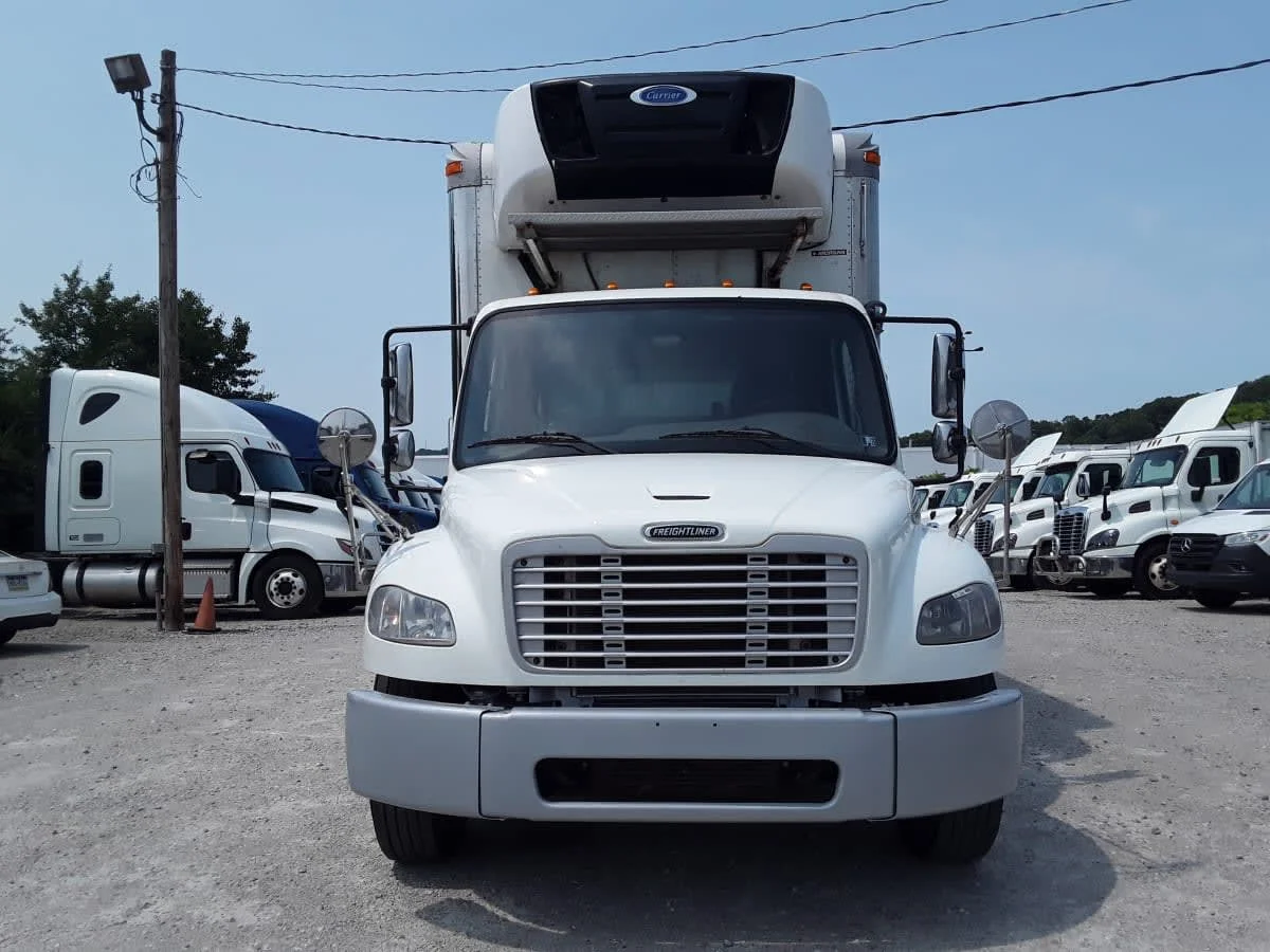 2019 Freightliner M2 106 in Pittsburgh, PA — photo 2