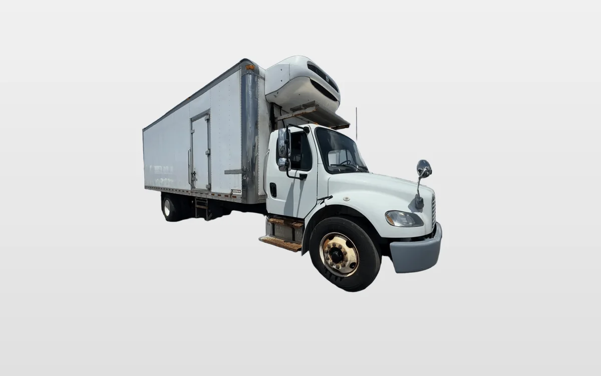 2019 Freightliner M2 106 - image 1