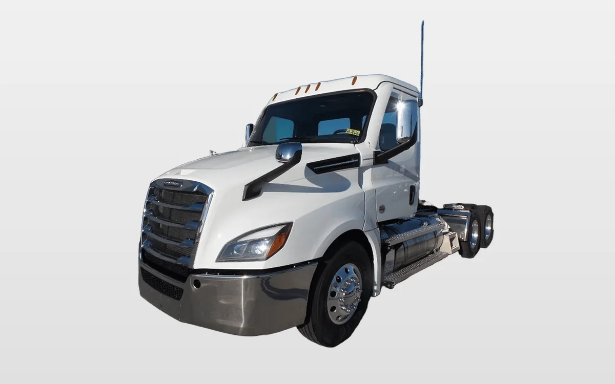 2026 Freightliner Cascadia - image 1
