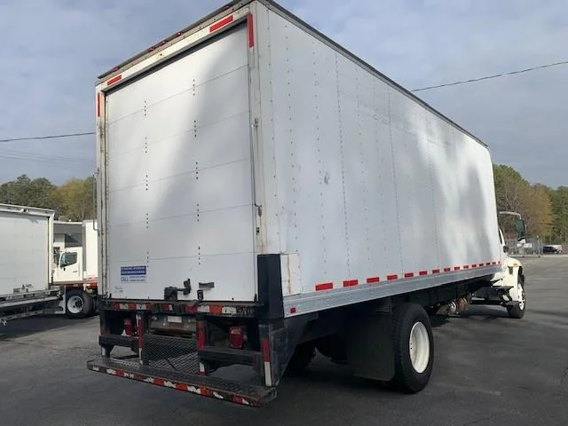 2020 International MV - image 5