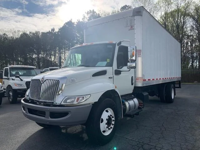 2020 International MV - image 2