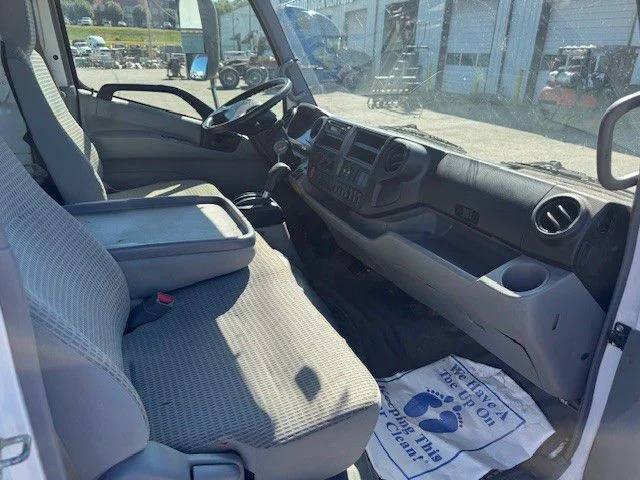2019 Hino 195 in Clarksville, IN — photo 18