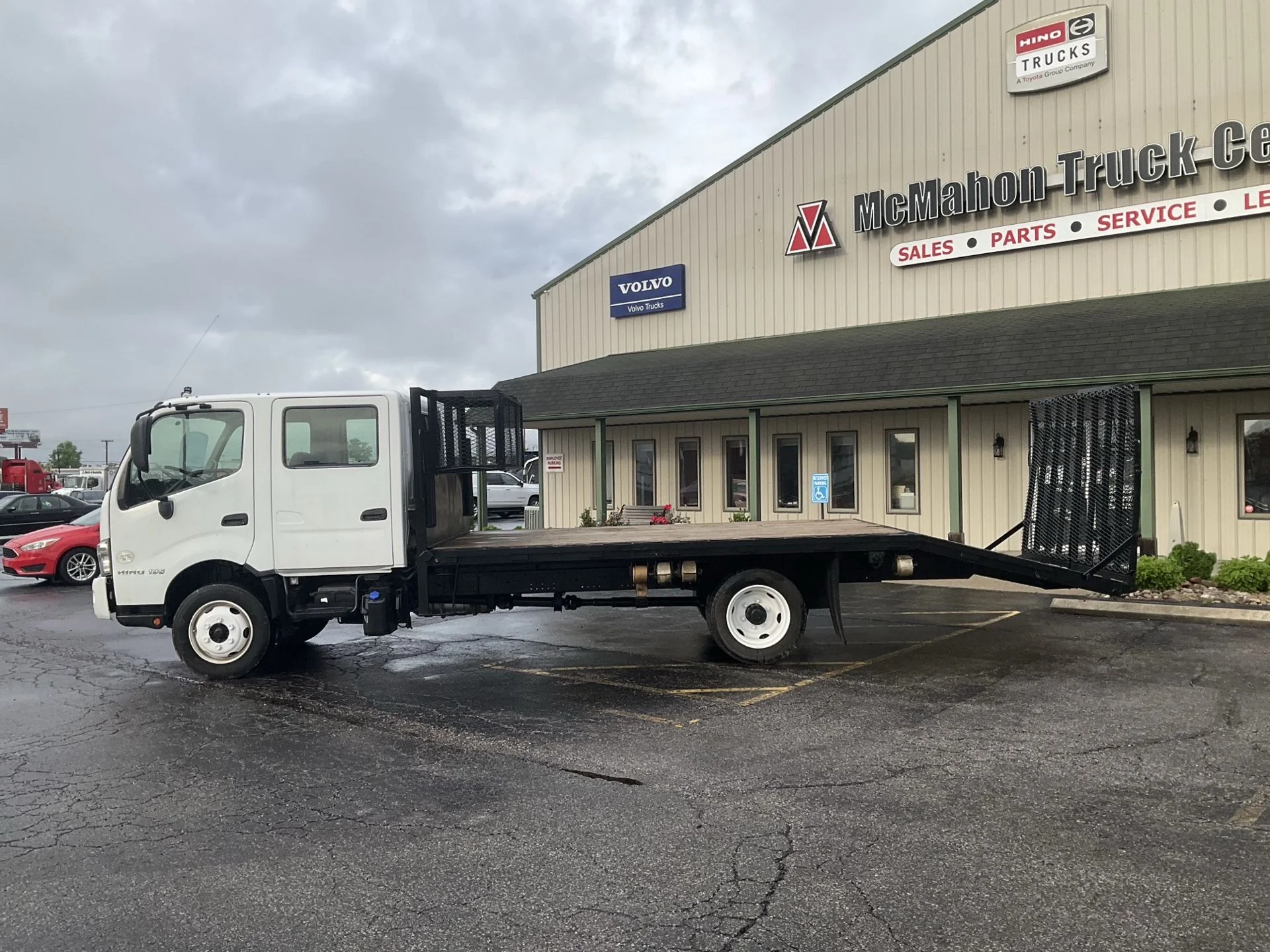 2019 Hino 195 in Clarksville, IN — photo 8