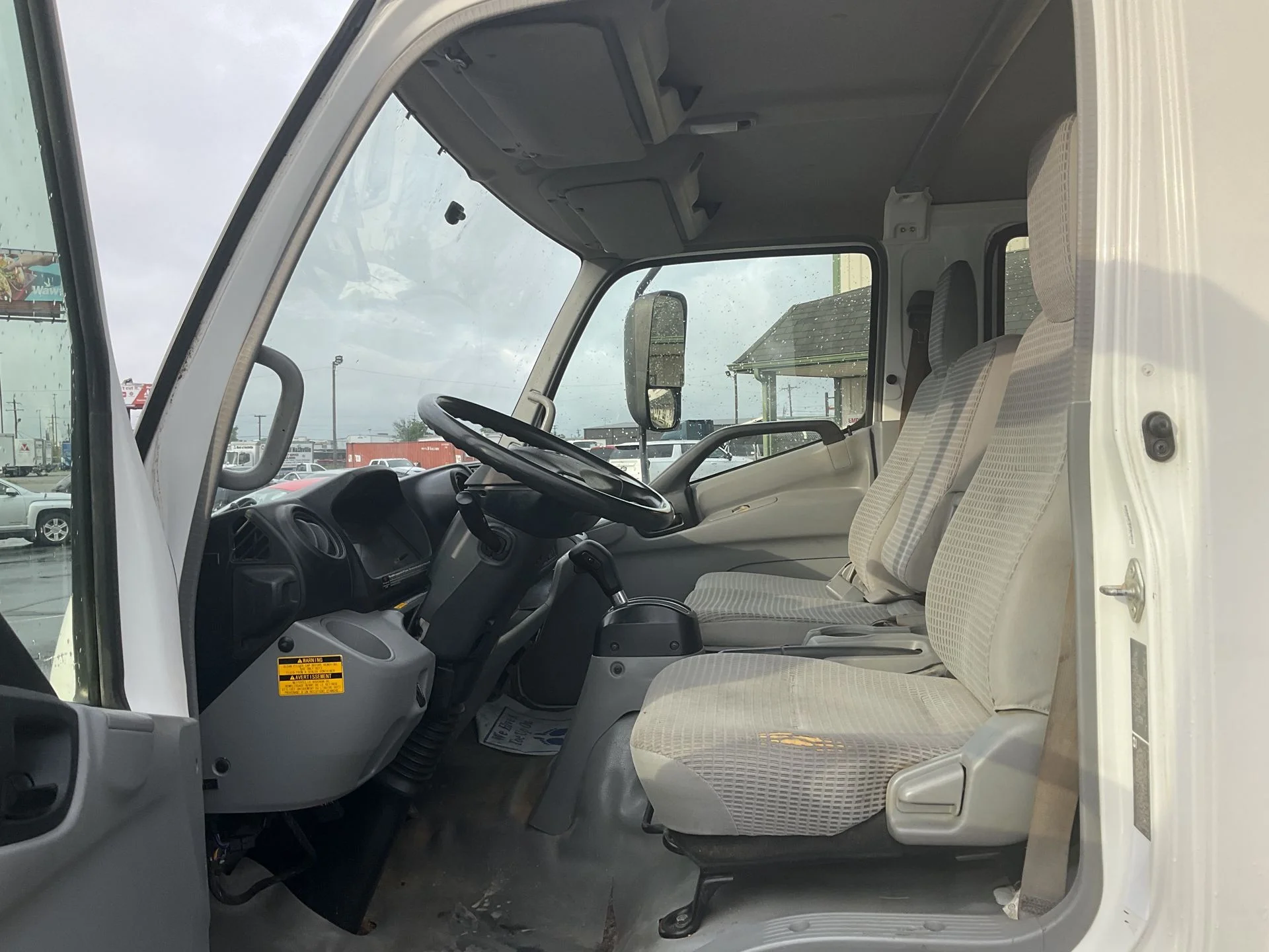 2019 Hino 195 in Clarksville, IN — photo 9