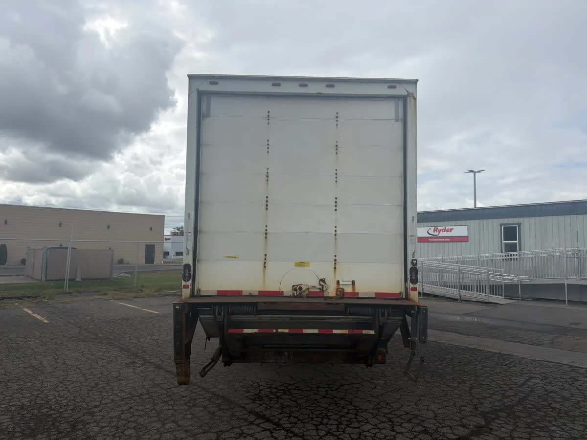 2017 Freightliner M2 106 in Syracuse, NY — photo 5
