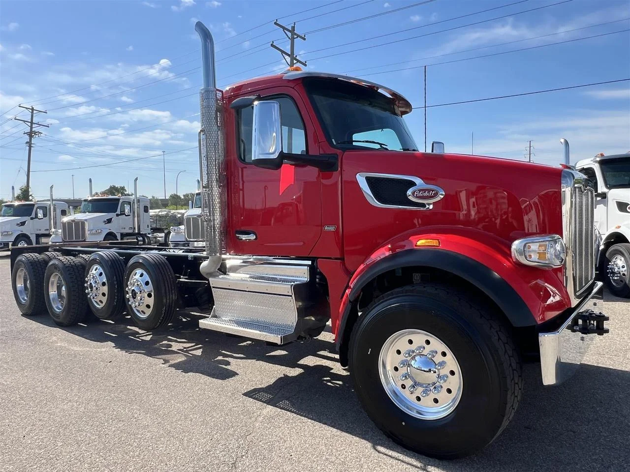 2027 Peterbilt 567 in South St. Paul, MN — photo 2
