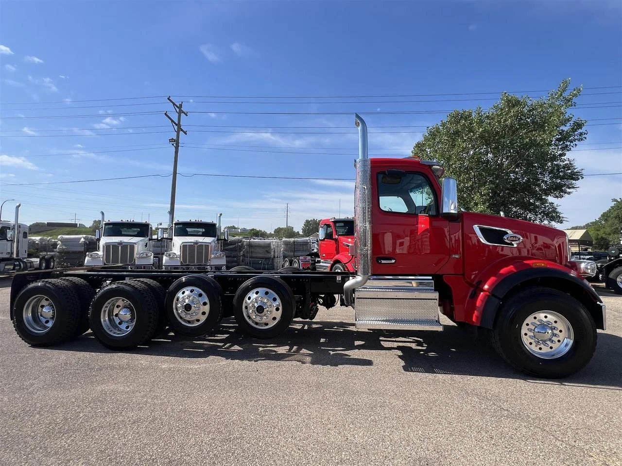 2027 Peterbilt 567 in South St. Paul, MN — photo 3