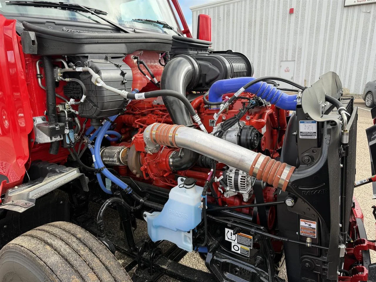 2027 Peterbilt 579 in Eau Claire, WI — photo 4