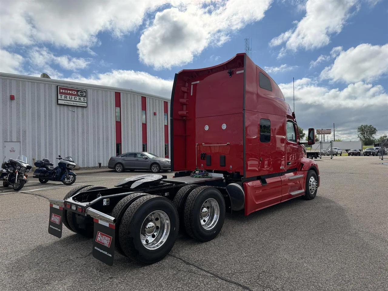 2027 Peterbilt 579 in Eau Claire, WI — photo 3