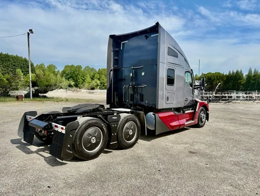 2025 Kenworth T680 in Greensboro, NC — photo 2