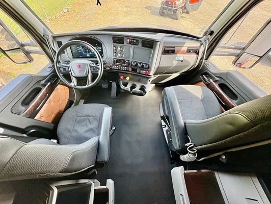 2025 Kenworth T680 in Greensboro, NC — photo 11