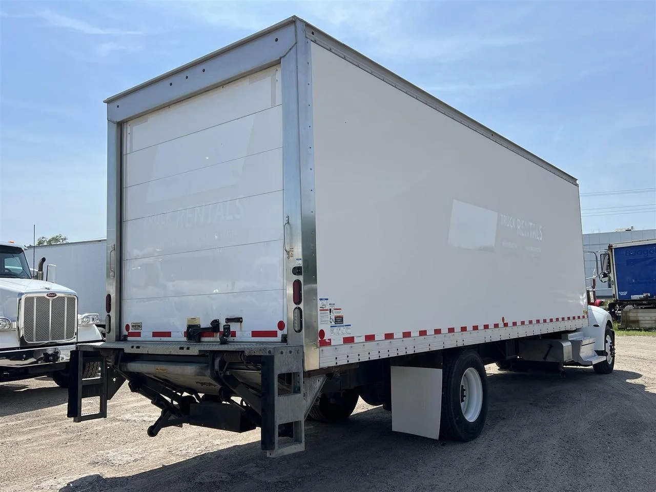 2022 Peterbilt 337 - image 5