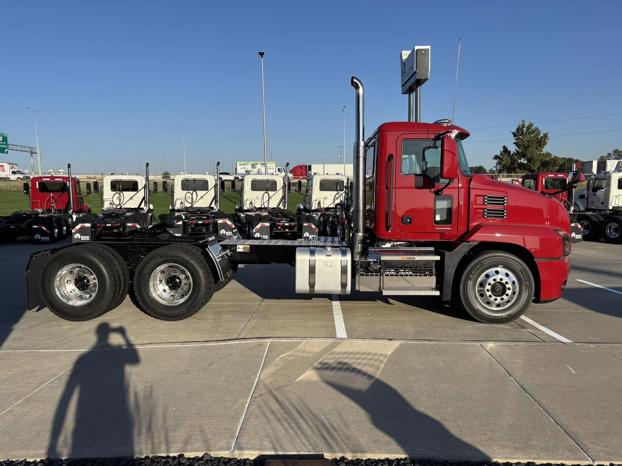 2026 Mack Anthem - image 5