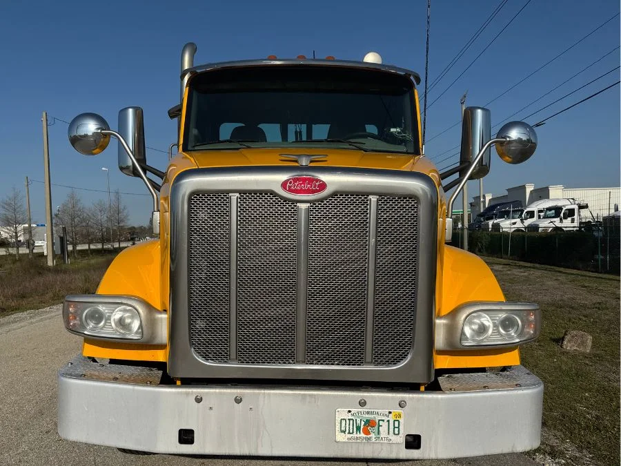 2020 Peterbilt 567 in Fort Myers, FL — photo 5