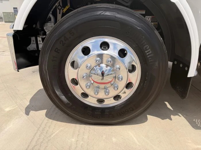 2027 Peterbilt 589 — photo 10