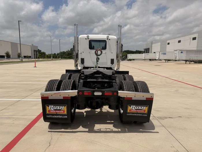 2027 Peterbilt 589 — photo 7