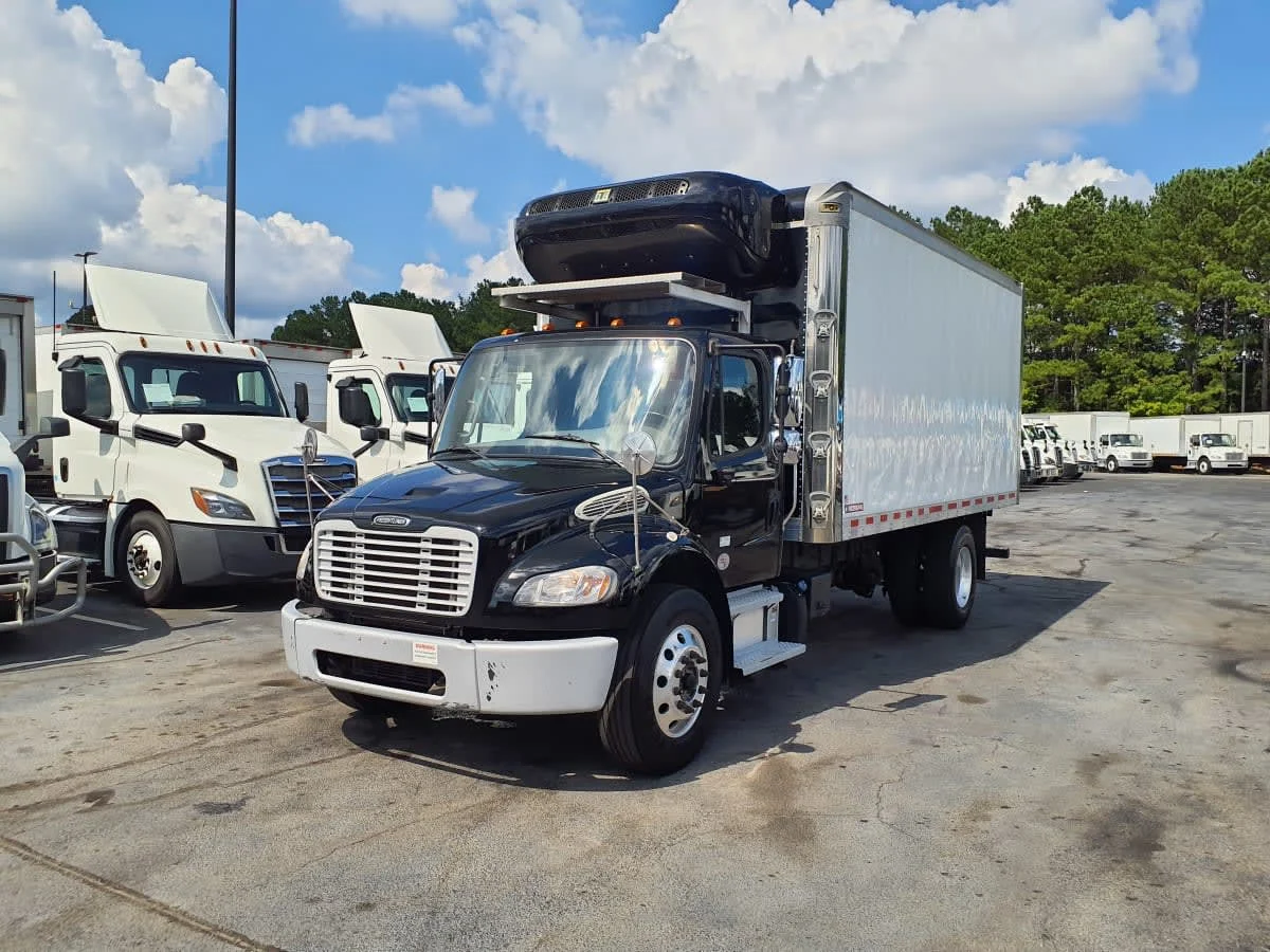 2022 Freightliner M2 106 in Atlanta, GA — photo 3