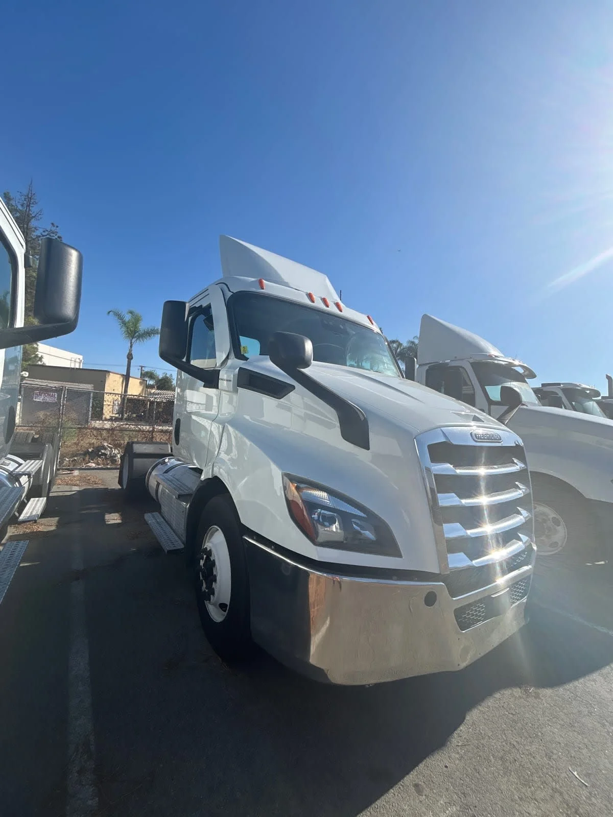 2020 Freightliner Cascadia in Pomona, CA