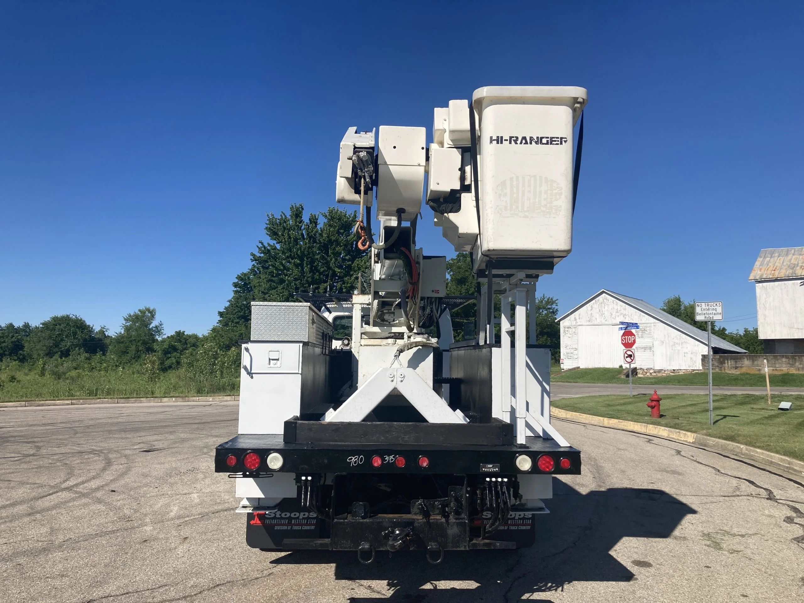 2016 Freightliner M2 106 in Dayton, OH — photo 4