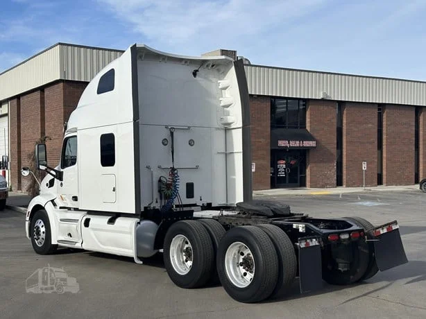 2021 Peterbilt 579 in Boise, ID — photo 4