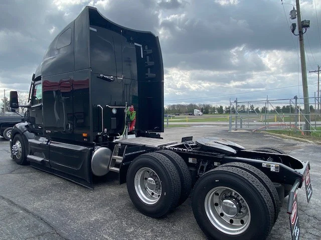 2027 Peterbilt 579 in Lima, OH — photo 4