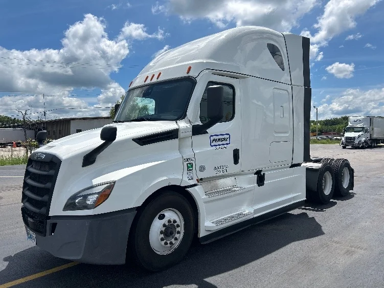 2023 Freightliner Cascadia in Shreveport, LA — photo 3