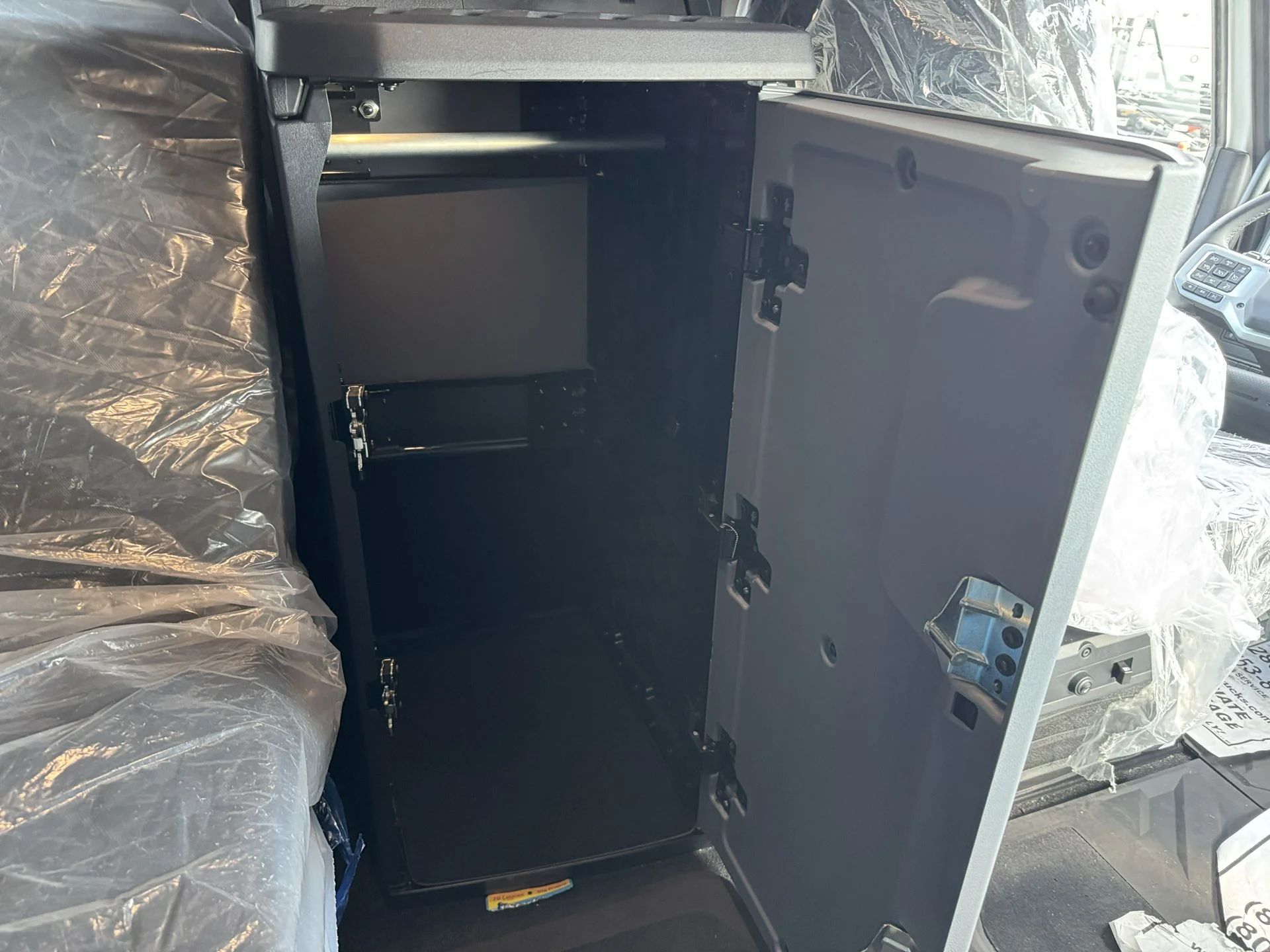 2026 Mack Pioneer - image 13