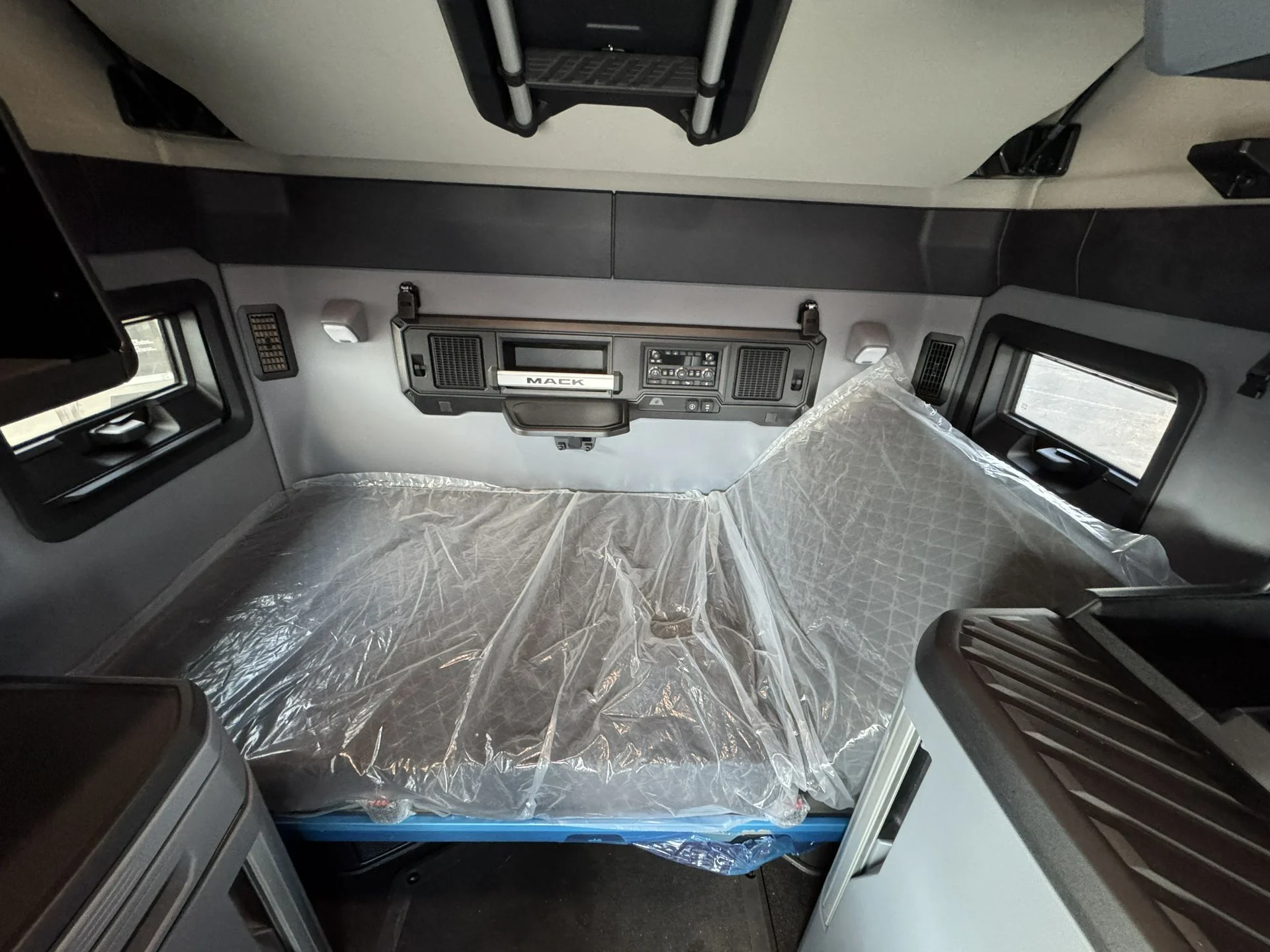 2026 Mack Pioneer - image 11