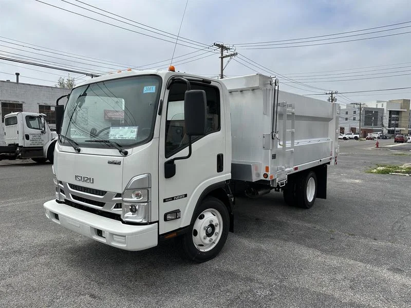 2024 Isuzu NRR