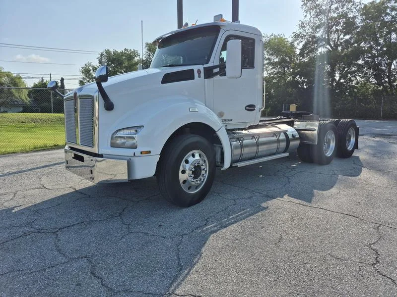 2017 Kenworth T880
