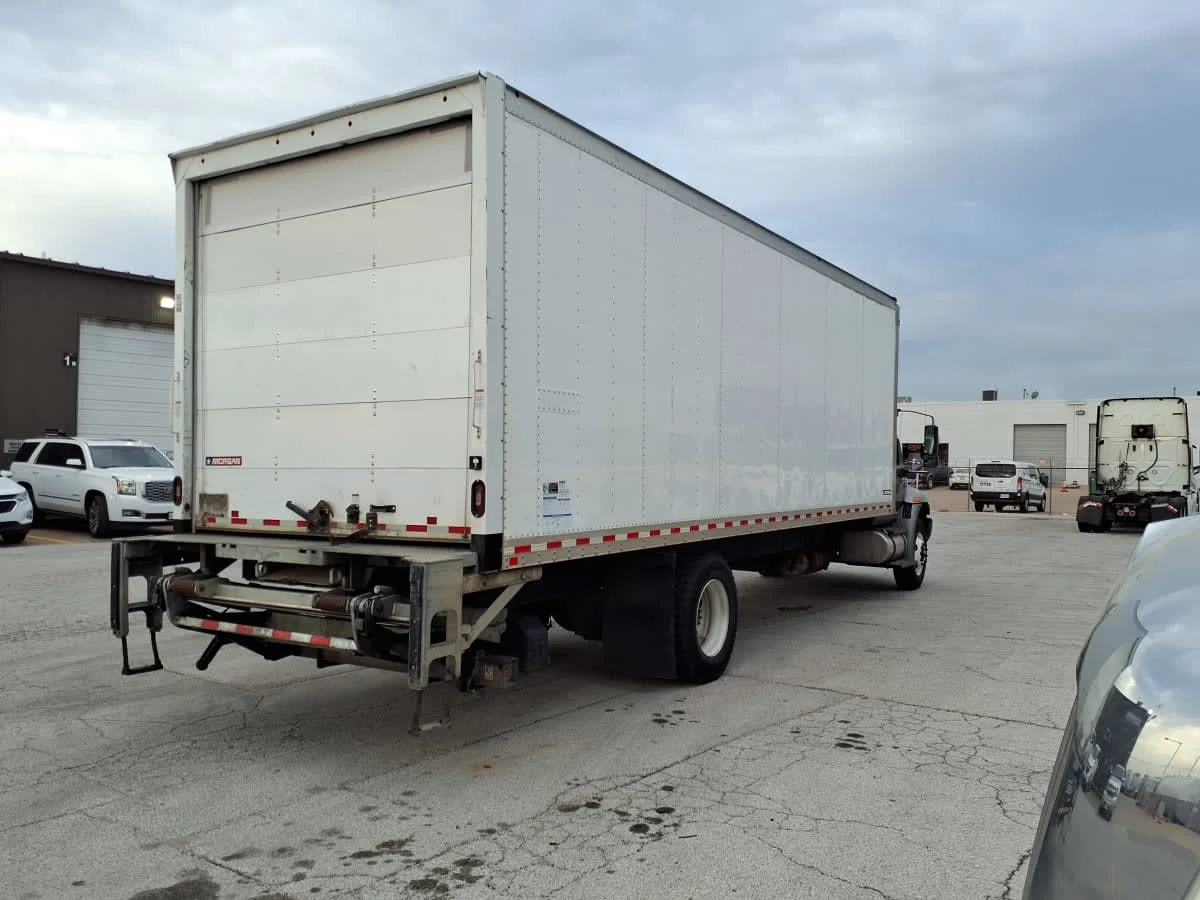 2020 International MV - image 4