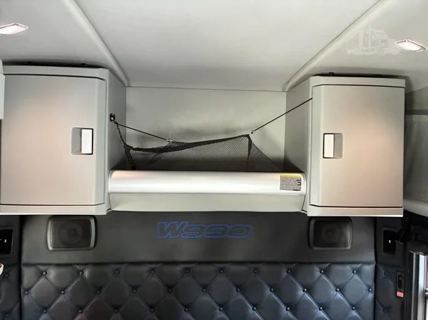 2022 Kenworth W990 in Portland, OR — photo 24