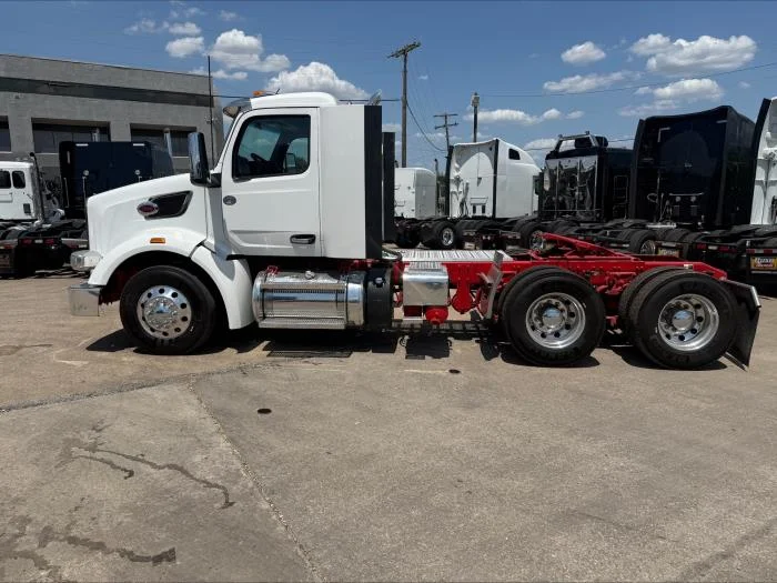 2024 Peterbilt 567 — photo 12