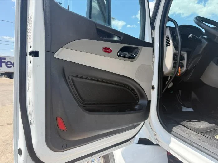 2024 Peterbilt 567 — photo 17