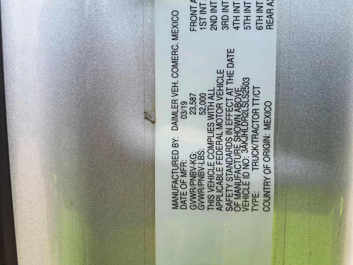 2020 Freightliner Cascadia in Wayland, MI — photo 11