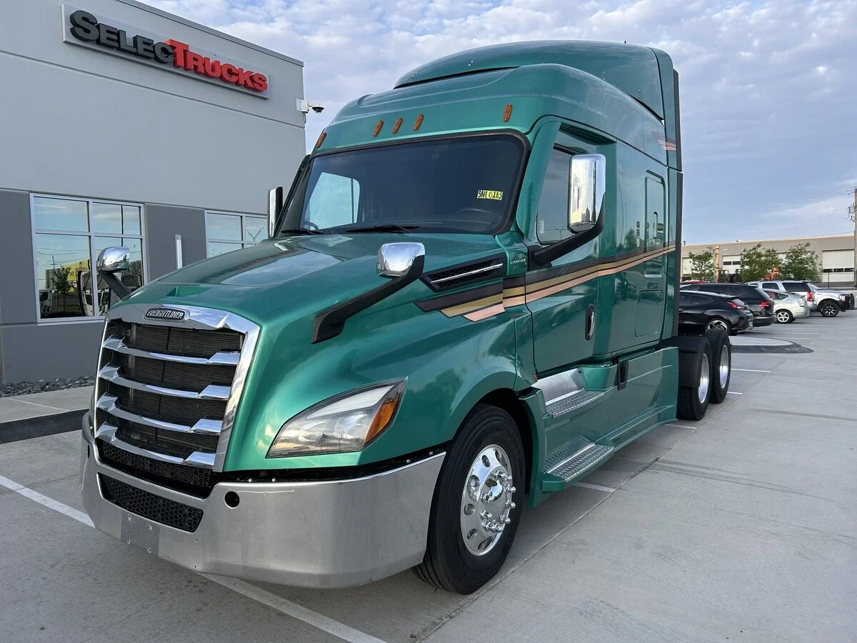2023 Freightliner Cascadia