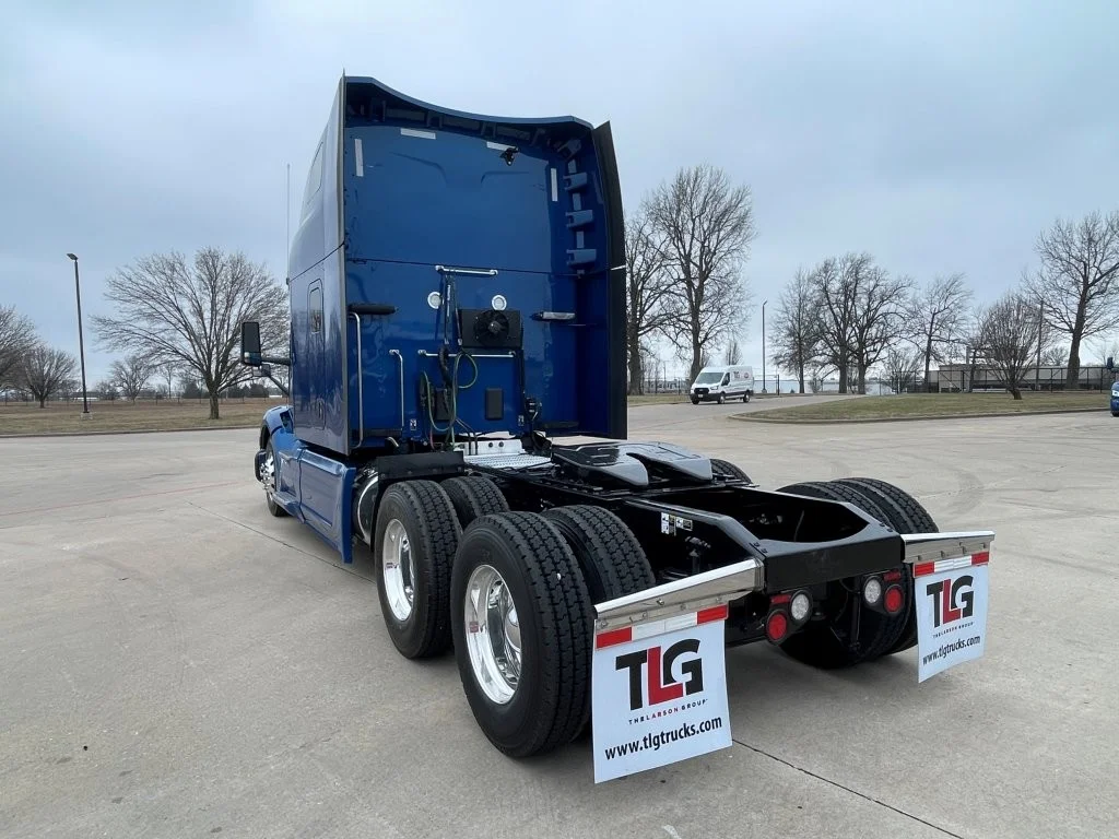 2023 Peterbilt 579 in Hattiesburg, MS — photo 3
