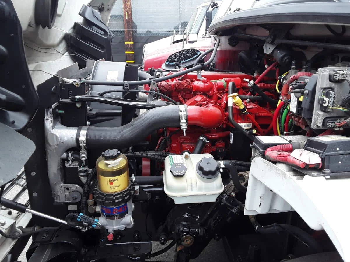 2016 Freightliner M2 106 - image 10