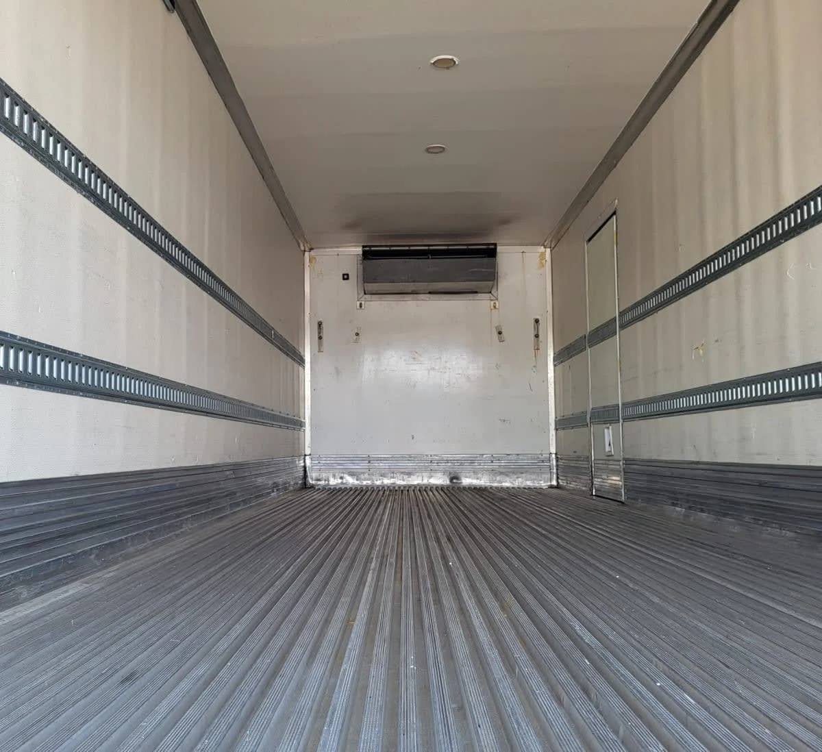 2020 Freightliner M2 106 in Jacksonville, FL — photo 9