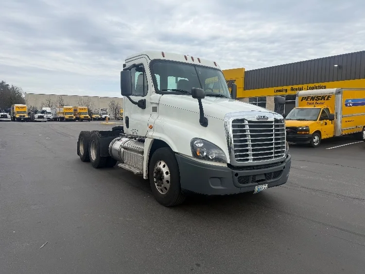 2019 Freightliner Cascadia in Jessup, MD